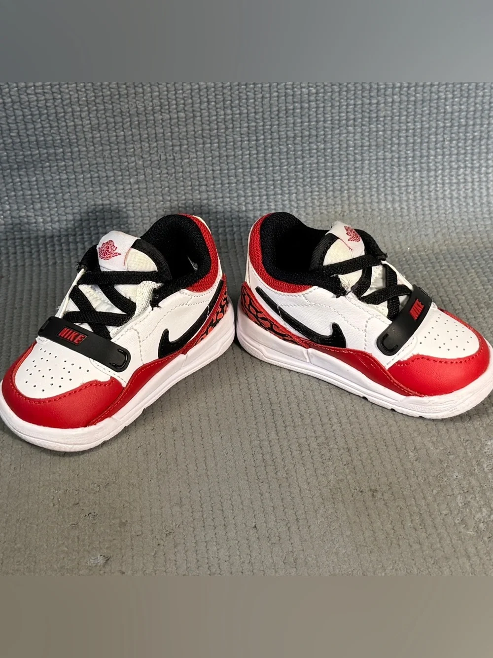 Nike Air‎ Jordan Legacy 312 Low 'Chicago Red' Sneakers Toddler Size 4C